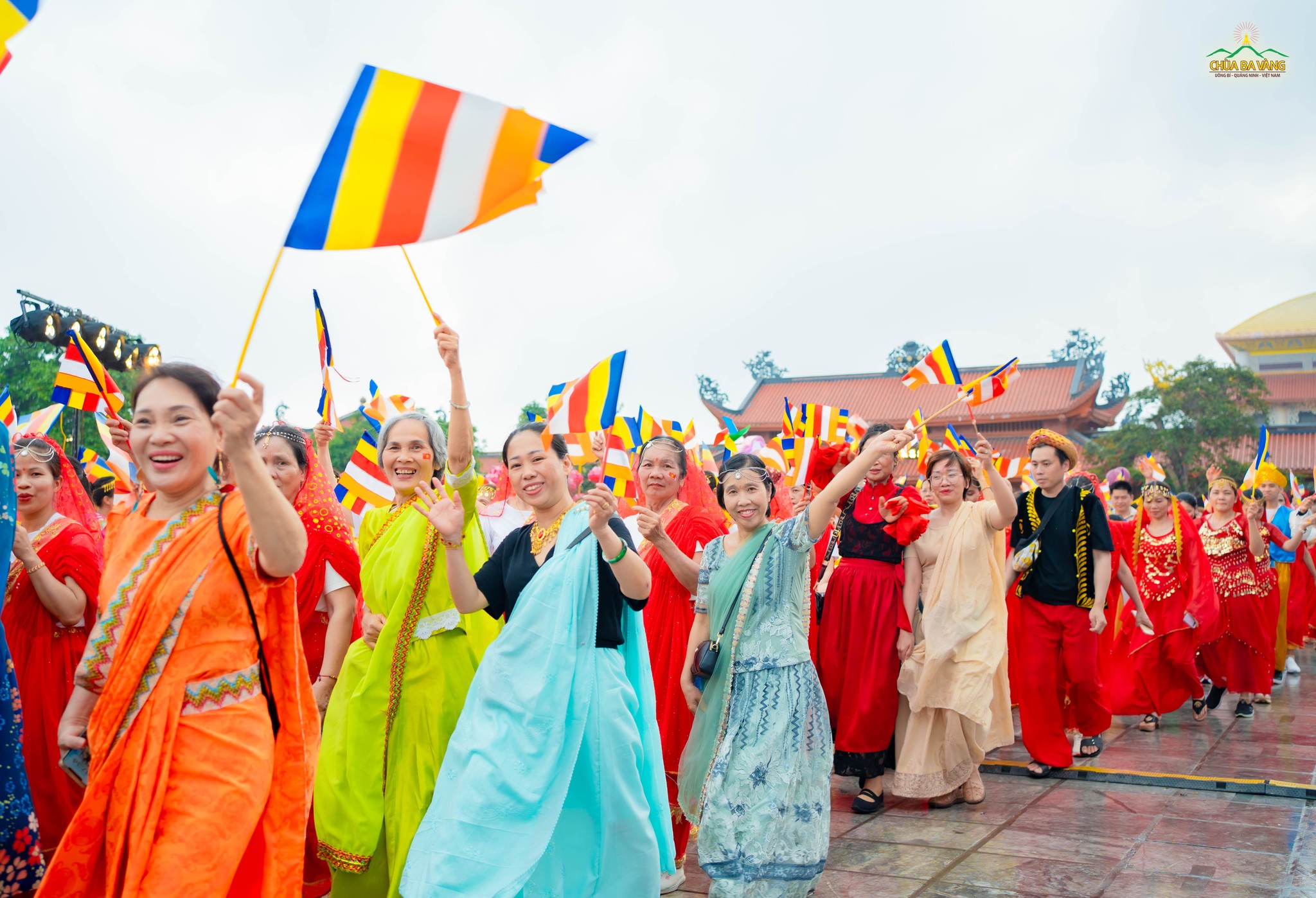 Nhân dân, Phật tử hoan ca như tái hiện không gian thành Ca Tỳ La Vệ của hơn 2600 năm về trước