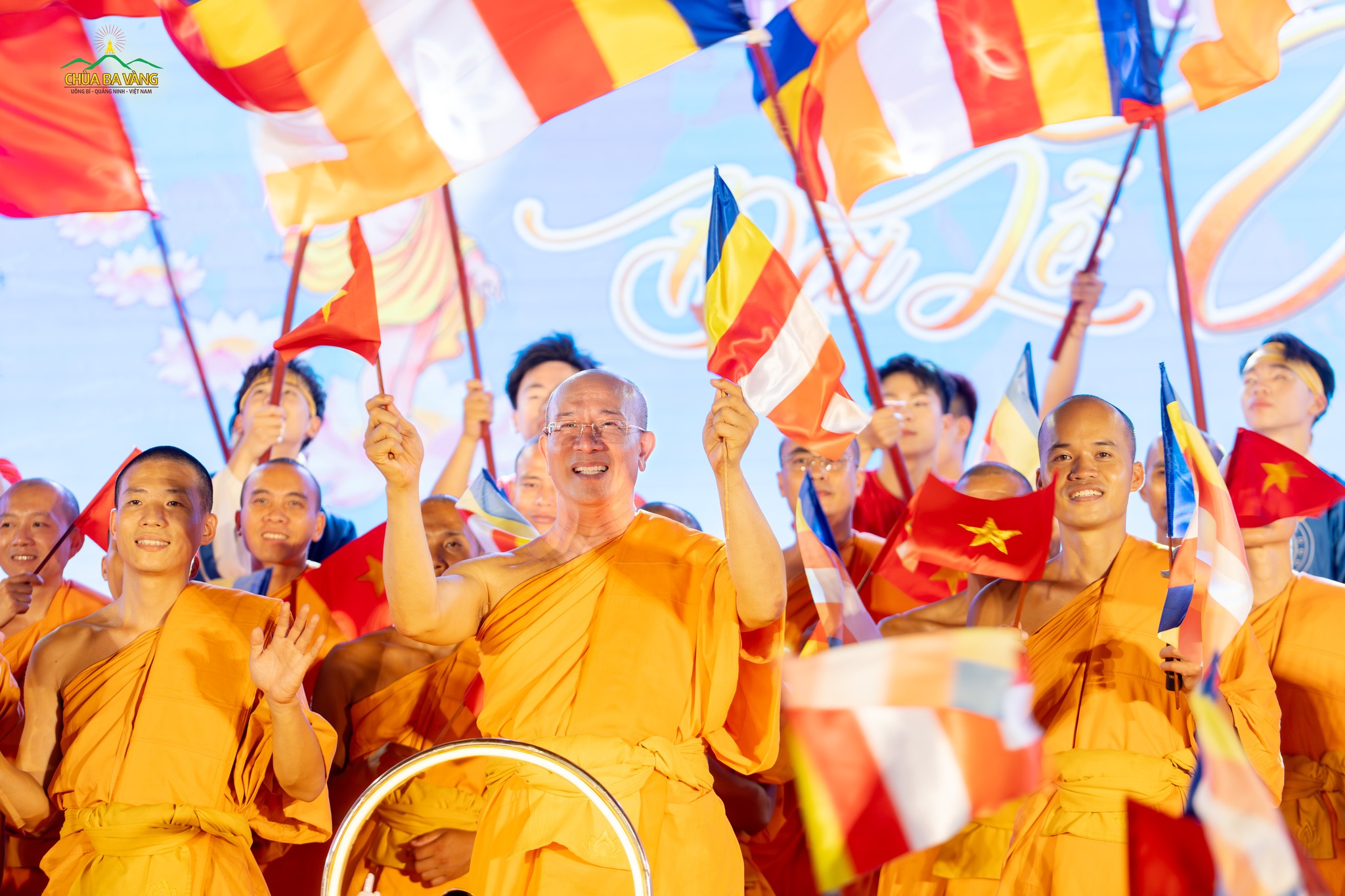 Vui thay Phật ra đời! Vui thay Pháp được giảng! Vui thay Tăng hòa hợp! Kính mừng Đức Phật đản sinh!