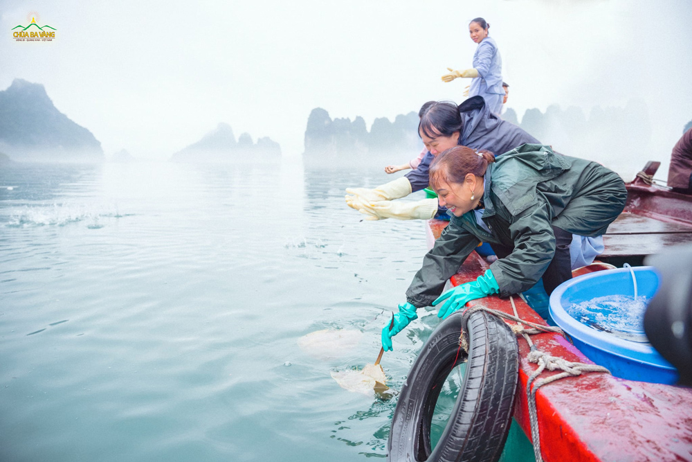 Niềm vui tươi, hoan hỷ khi được phóng sinh