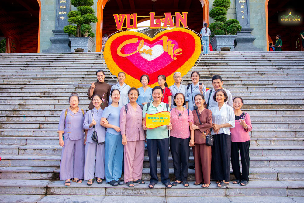 Cùng về chùa “trẩy hội” hiếu thôi nào!