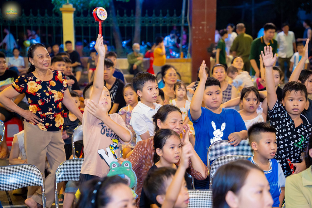 Không khí Tết Trung thu rất vui và phấn khởi!