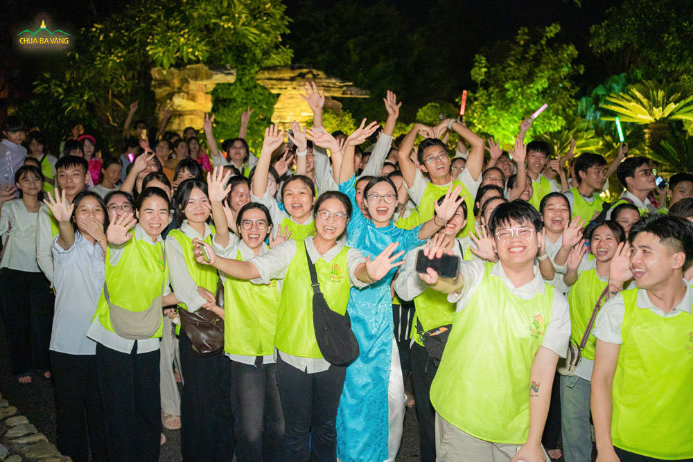 Trung thu Nhà lớn thật vui!