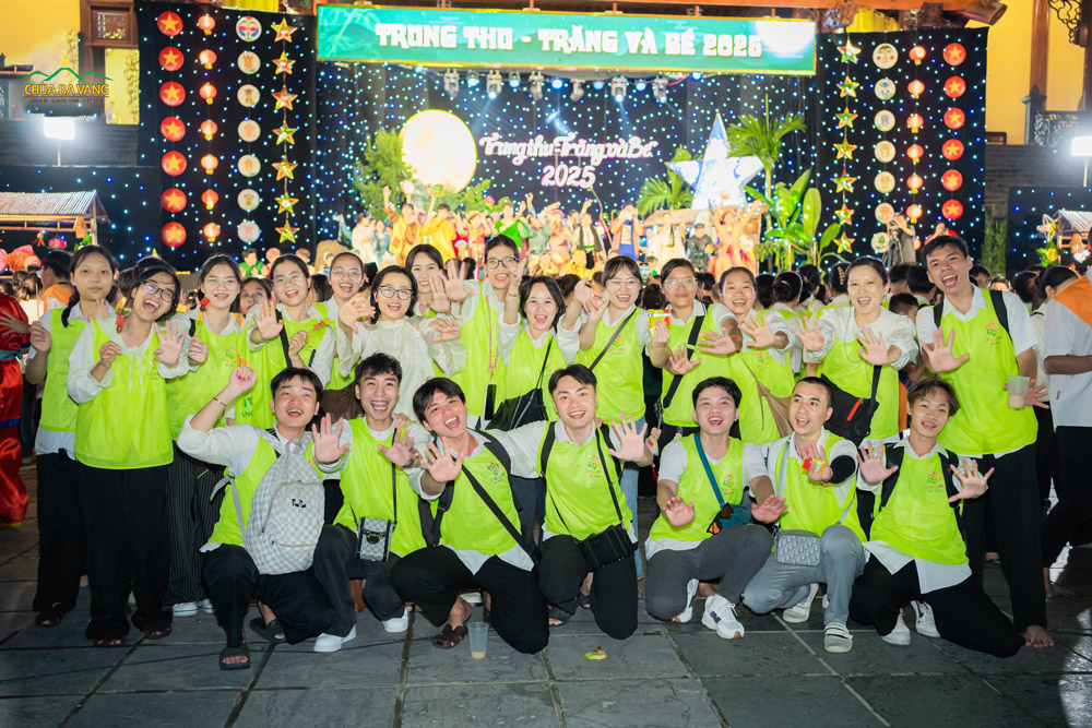 Chúng A Nan Đà có mặt trong tối Trung thu, mời các chúng khác điểm danh ạ!