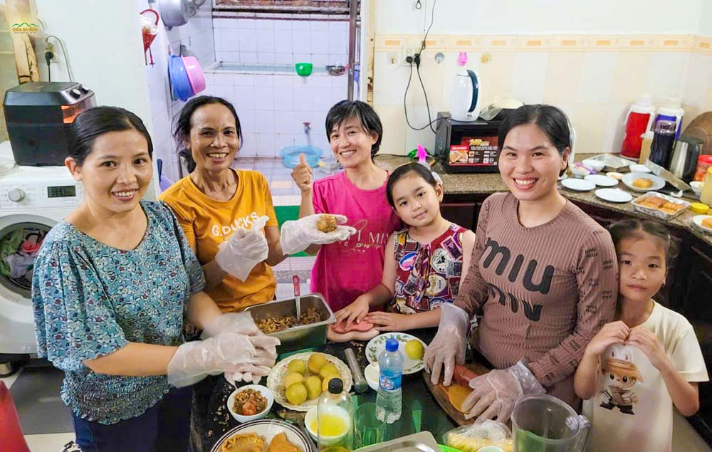 Công tác chuẩn bị đón Tết Trung thu tại đạo tràng chúng mình!  