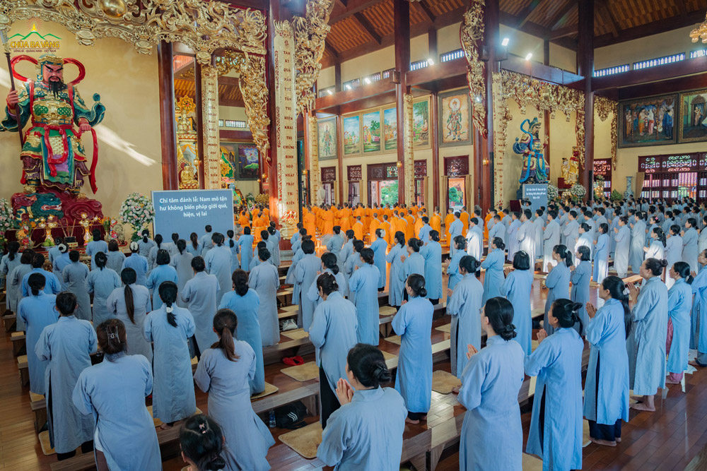 Lễ kết sám hối kinh Lương Hoàng Bảo Sám năm 2025 diễn ra trong không khí trang nghiêm, thành kính