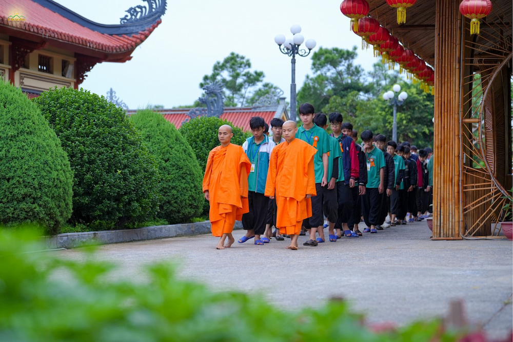 la-hau-la-thien-hanh (10)