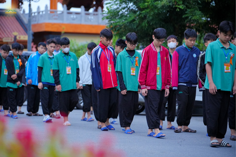 la-hau-la-thien-hanh (14)