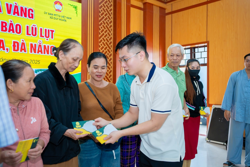 chua-ba-vang-tu-thien-mien-trung (5)