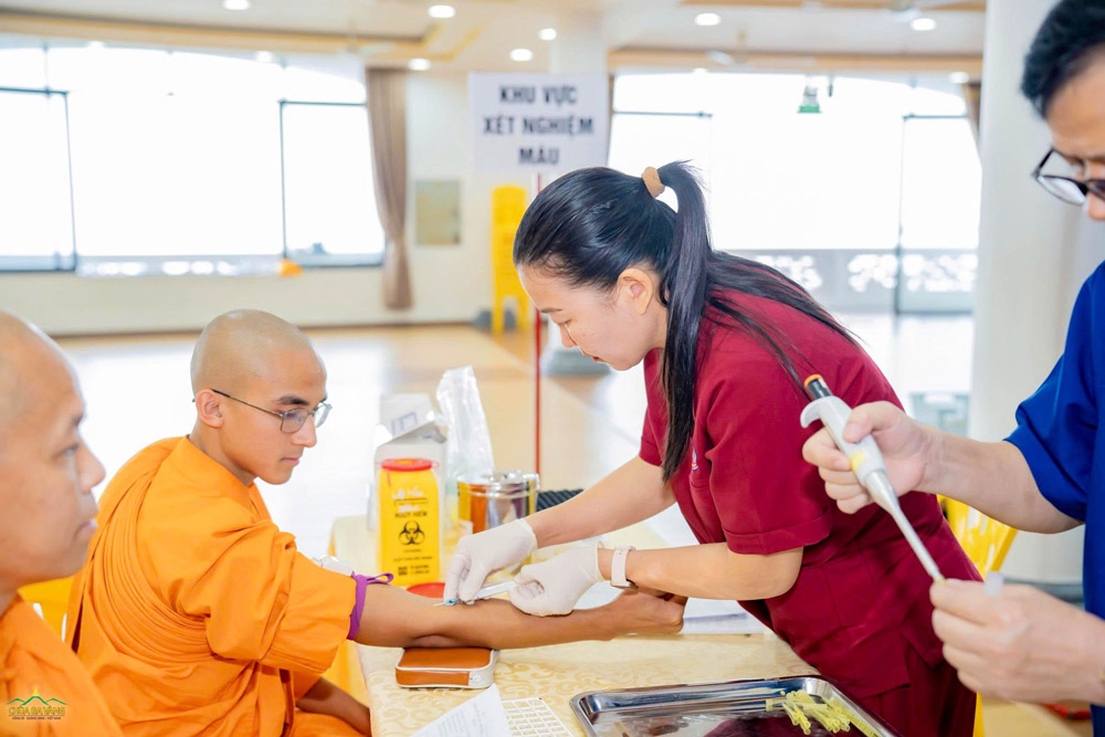 Mong rằng nghĩa cử cao đẹp này sẽ thắp sáng hy vọng, tiếp thêm nghị lực và giúp nhiều bệnh nhân vượt qua thời khắc khó khăn trong hành trình chữa bệnh