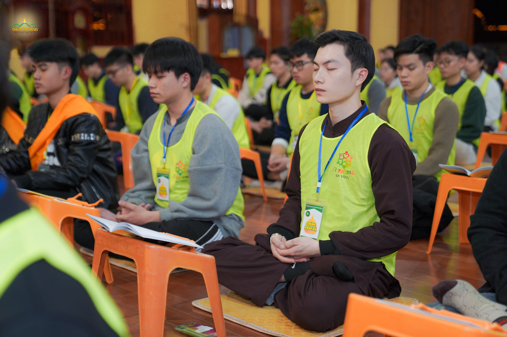 Chăm chỉ thiền quán sẽ giúp chúng ta thấu rõ nội tâm, trí tư duy trở nên nhanh nhẹn