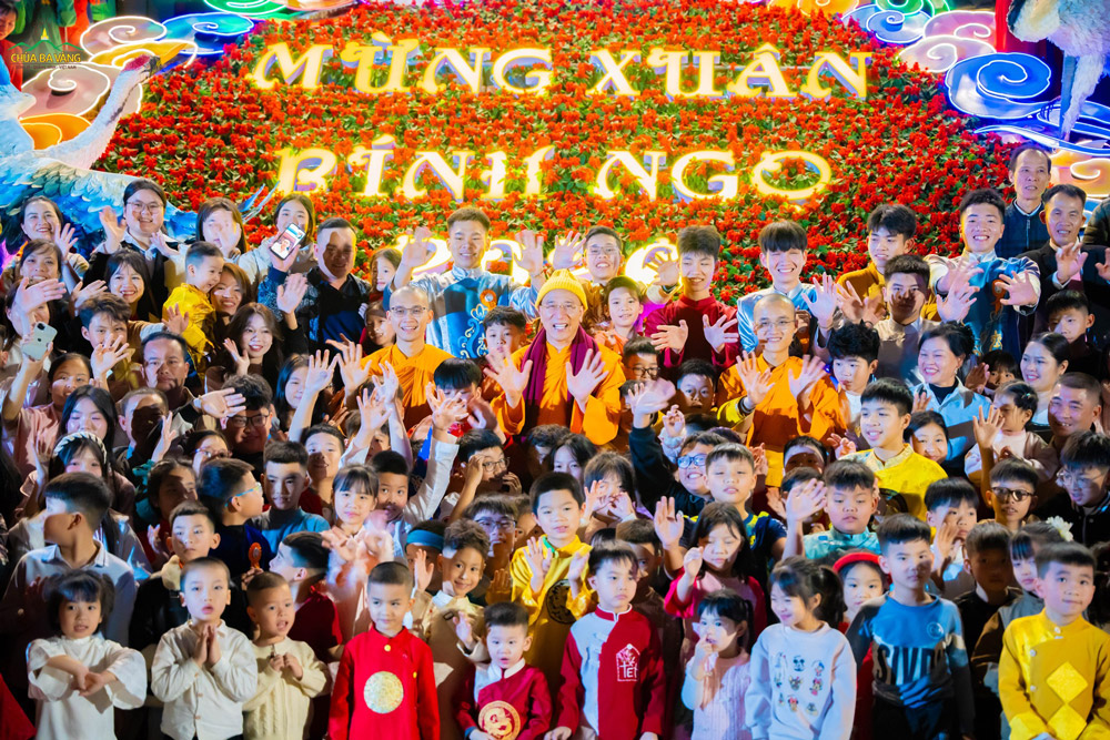 Chúc mừng năm mới - Chào mừng xuân Bính Ngọ 2026!