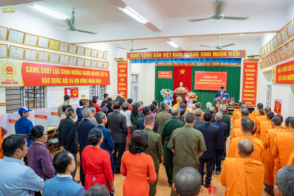 Quang cảnh trang nghiêm của Lễ khai mạc bầu cử