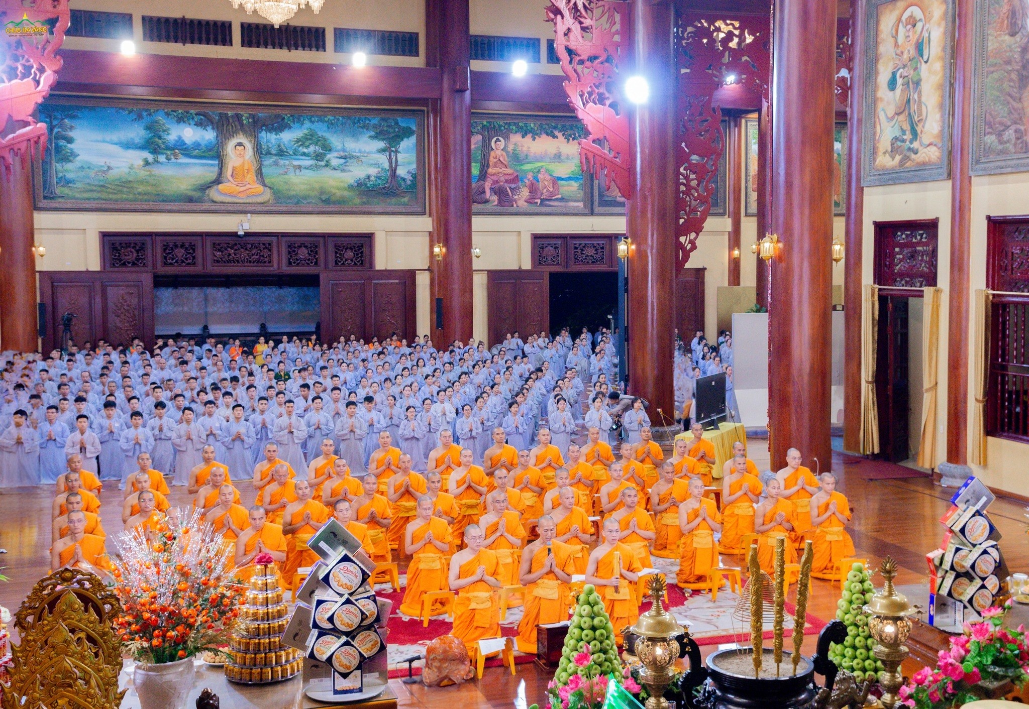 Quý Phật tử, Nhân dân tu tập trong ba tháng mùa hạ theo chư Tăng (ảnh minh họa)