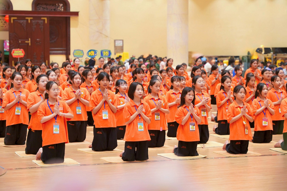 La-hau-la-khoa-tu-thang-4 (18)