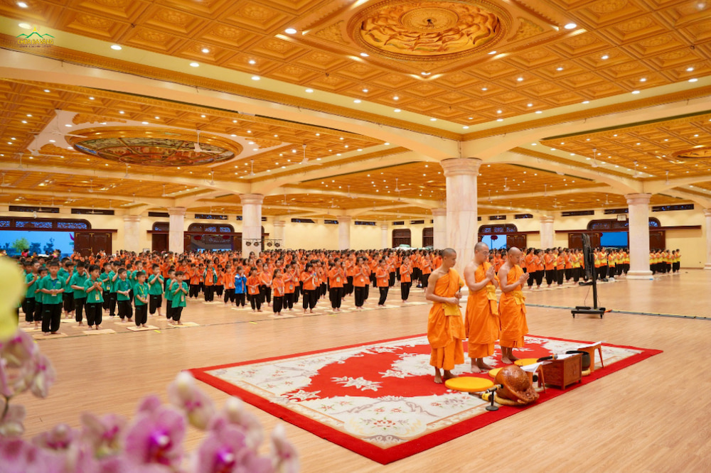 Một khoảng lặng nhỏ để chúng mình cùng học cách nhận lỗi và hoàn thiện bản thân mỗi ngày