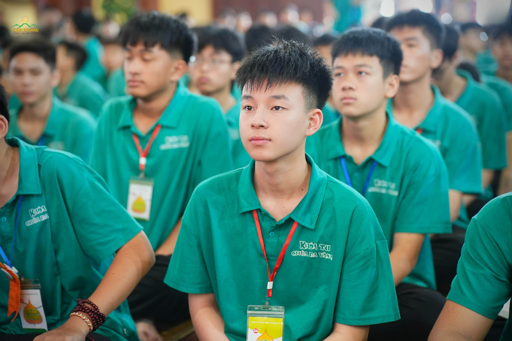 La-hau-la-khoa-tu-thang-4 (27)