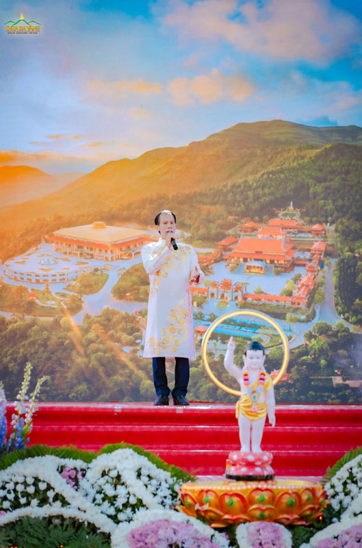 Ca sĩ Quốc Đạt dâng những khúc hát kính mừng Đức Phật đản sinh!