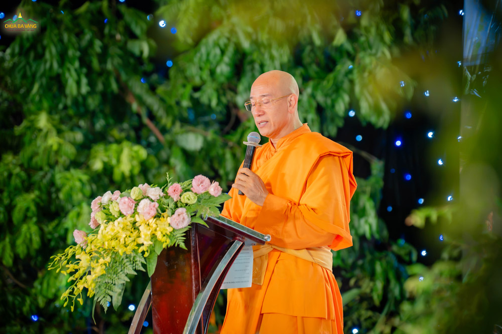 “Ơn Quốc gia xã hội là ơn nghĩa mà Đức Phật dạy mỗi người đệ tử, phải mang theo suốt cuộc đời này. Và đạo nghĩa tri ân, đền ân cũng là điều mà toàn thể chư Tăng Ni và Phật tử chùa Ba Vàng luôn hướng tới.” (Trích lời của Thầy Thích Trúc Thái Minh trong bài phát biểu tại chương trình)