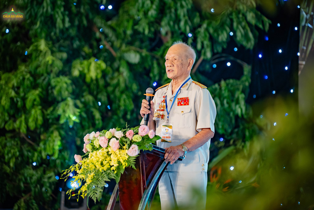 “...Chúng ta đang sống và được hưởng những thành quả cách mạng, những thành quả chiến đấu mà nhiều người đã hy sinh. Cho nên càng quý độc lập, tự do, hạnh phúc bao nhiêu, chúng ta càng thương tiếc và tưởng nhớ các anh hùng liệt sĩ bấy nhiêu…” (Trích lời phát biểu của chiến sĩ Điện Biên, Đại tá Nguyễn Hữu Tài)