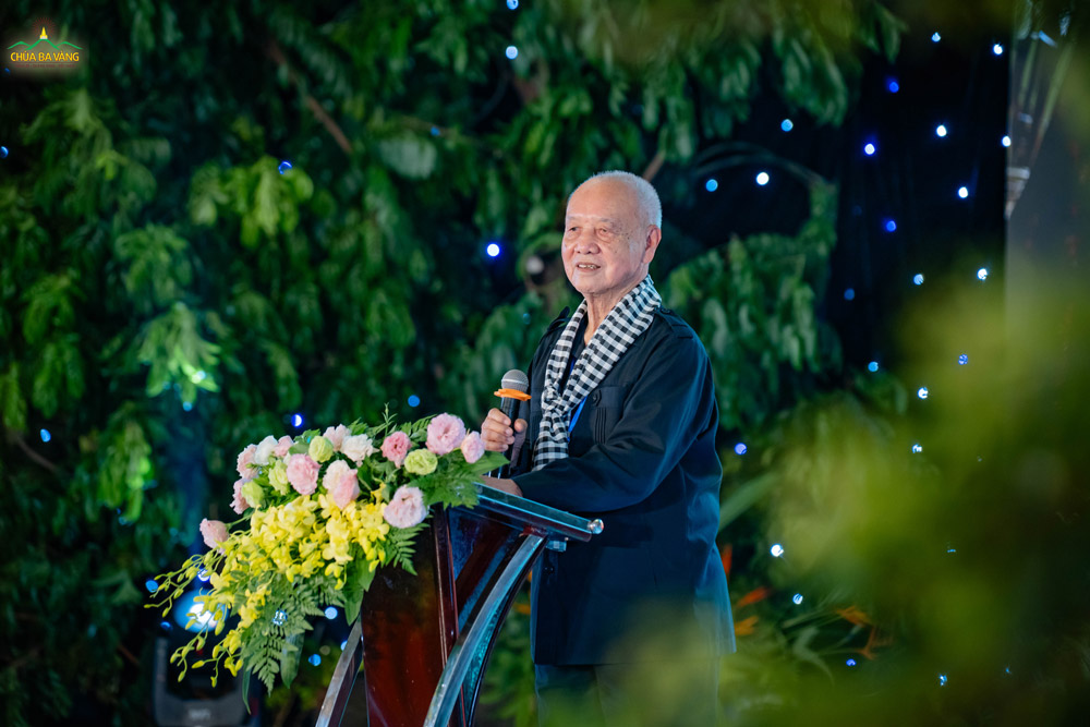 “...Hôm nay tri ân như thế này, tôi thấy là rất xúc động. Những người còn sống chúng ta luôn luôn nhớ về những người đã mất, những người đã hy sinh cho Tổ quốc. Nhưng mà đặc biệt là tôi nghĩ là còn những Bà mẹ Việt Nam Anh hùng, những chị đã hy sinh tất cả cuộc đời để cho chồng con ra đi bảo vệ Tổ quốc, thậm chí thầm lặng sống một cuộc đời rất rất im lặng…” (Trích lời phát biểu của Đại tướng Phạm Văn Trà)