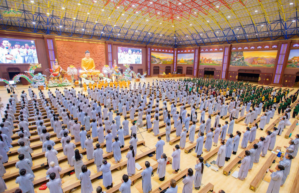 Chúng ta hãy chăm chỉ tu dưỡng thân tâm, bỏ ác làm thiện để không phải chịu quả báo khổ đau (ảnh minh họa)