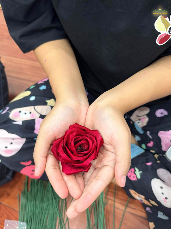 Những bông hoa được kết lên từ lòng biết ơn
