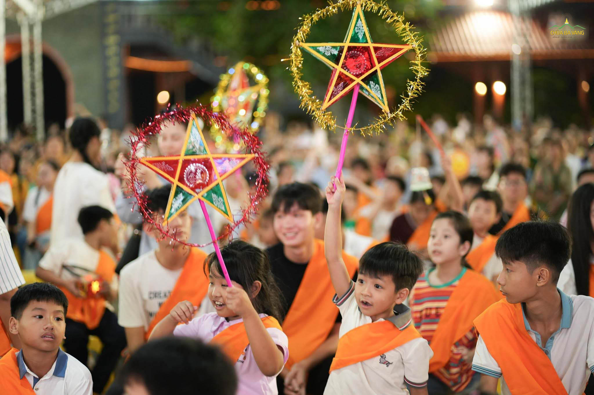 Đón Trung thu ở Nhà lớn vui quá các bạn ơi!