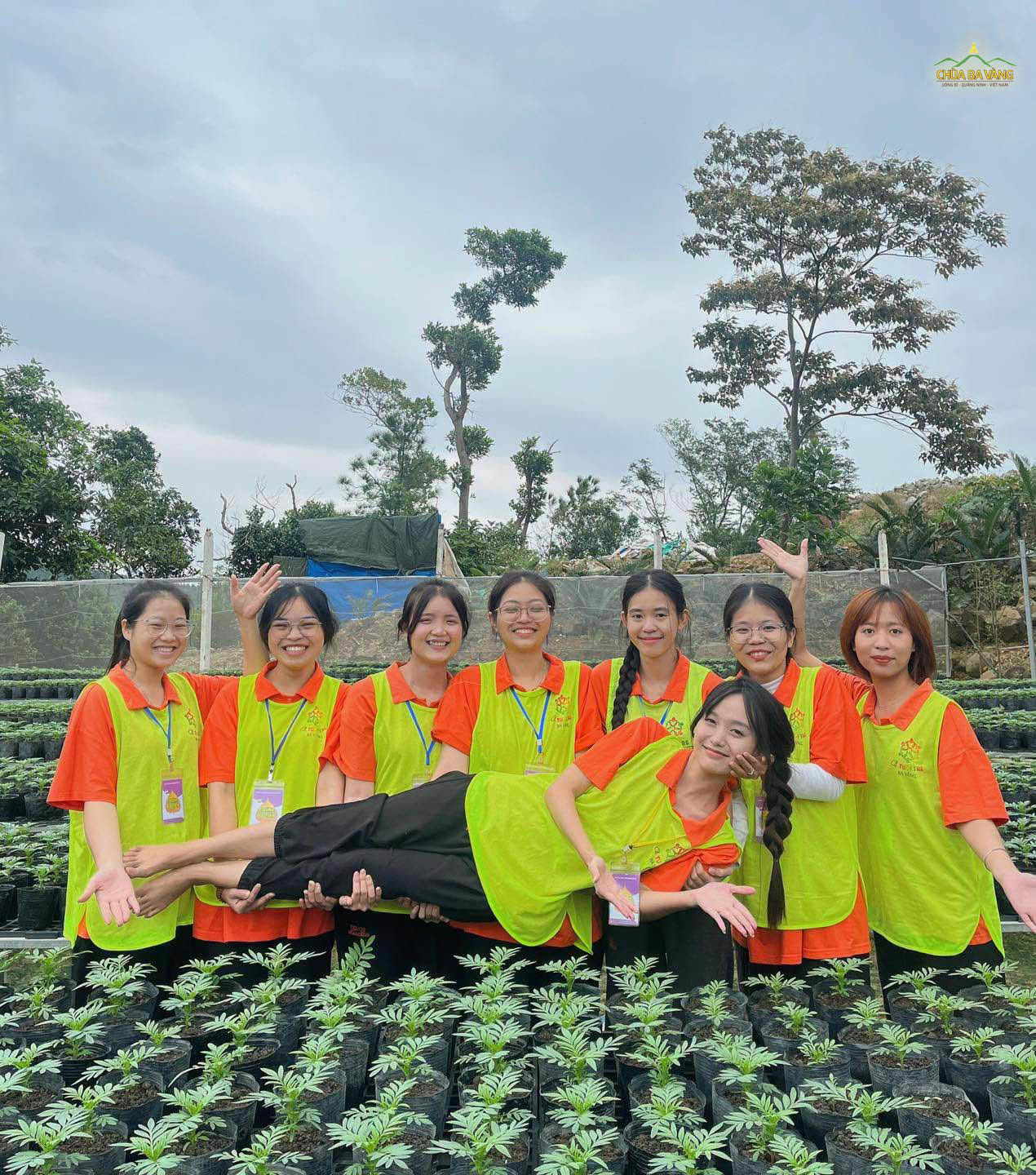 Chúc các bạn luôn tươi trẻ, chăm chỉ về Nhà lớn tu học nhé!