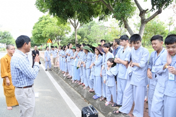 Ban quản lý môi trường tỉnh Lai Châu có lời khen ngợi tinh thần lao động của các bạn khóa sinh.