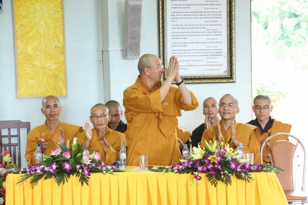 Sư Phụ Thích Trúc Thái Minh quang lâm, chứng dự buổi lễ.