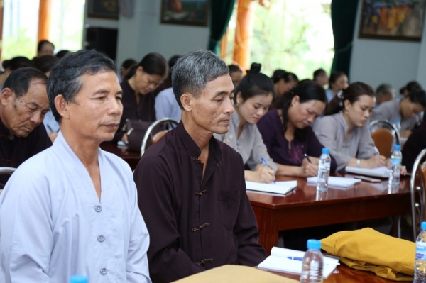 Trưởng phó các đạo tràng đang tu tập tại chùa Ba Vàng.