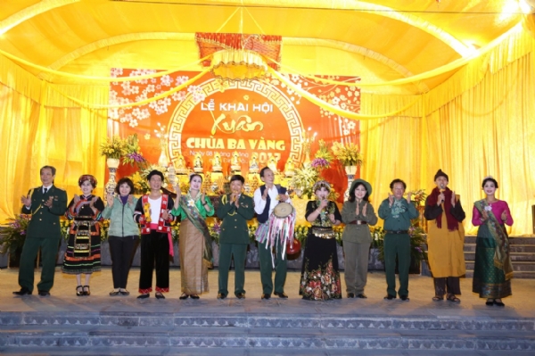 Đoàn nghệ thuật Hội truyền thống Trường Sơn - đường Hồ Chí Minh Việt Nam 