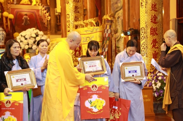 Giải Đặc biệt - Phật tử Nguyễn Thị Hường