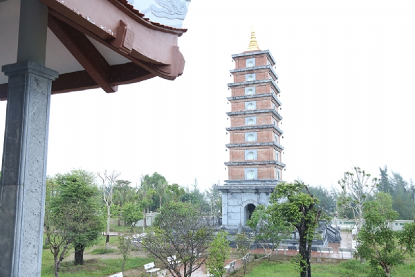 Khuôn viên chùa Diên Phúc Thanh Hóa.