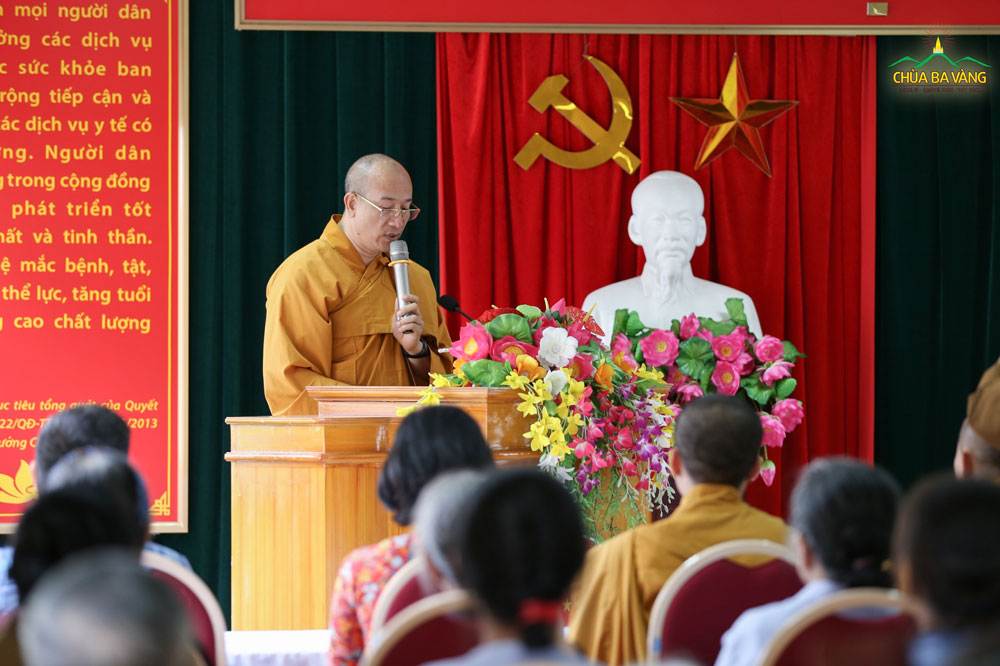 Sư Phụ Thích Trúc Thái Minh phát biểu tại buổi Khai mạc chương trình từ thiện