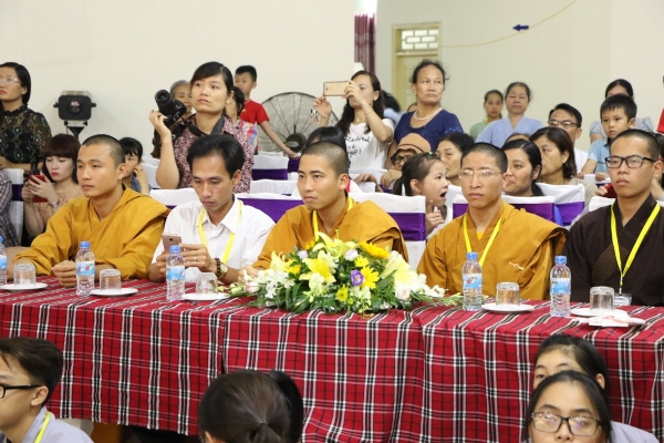 Chư Tăng chùa Ba Vàng - Ban tổ chức Khóa Tu Mùa Hè tỉnh Lai Châu.