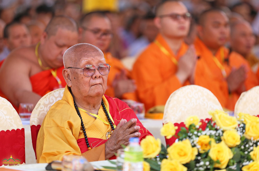 Hòa Thượng Thích Tịnh Liên – Tăng Trưởng An Nam Tông Phật giáo Thái Lan tham dự đại lễ giỗ tổ 