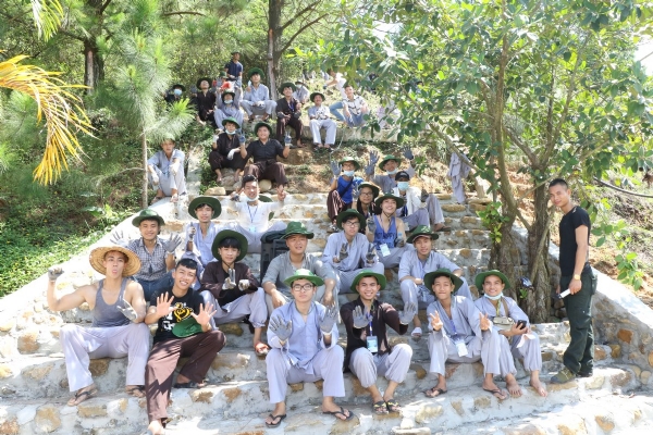 Lao động là hạnh phúc.