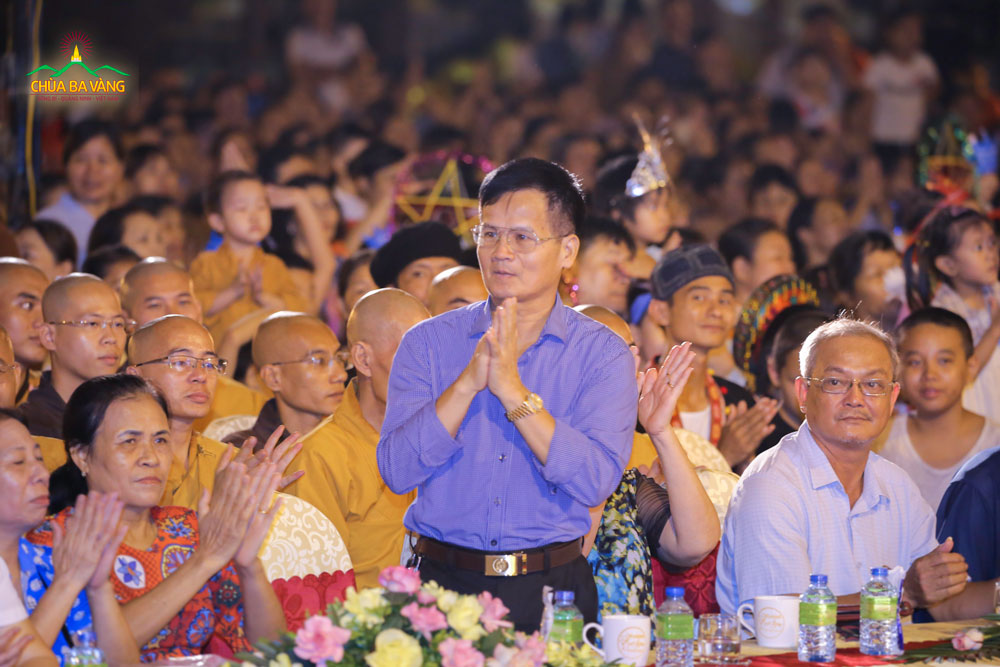 Ông Ngô Văn Sơn - Phó Trưởng Ban Tôn Giáo Tỉnh Quảng Ninh tham dự chương trình 