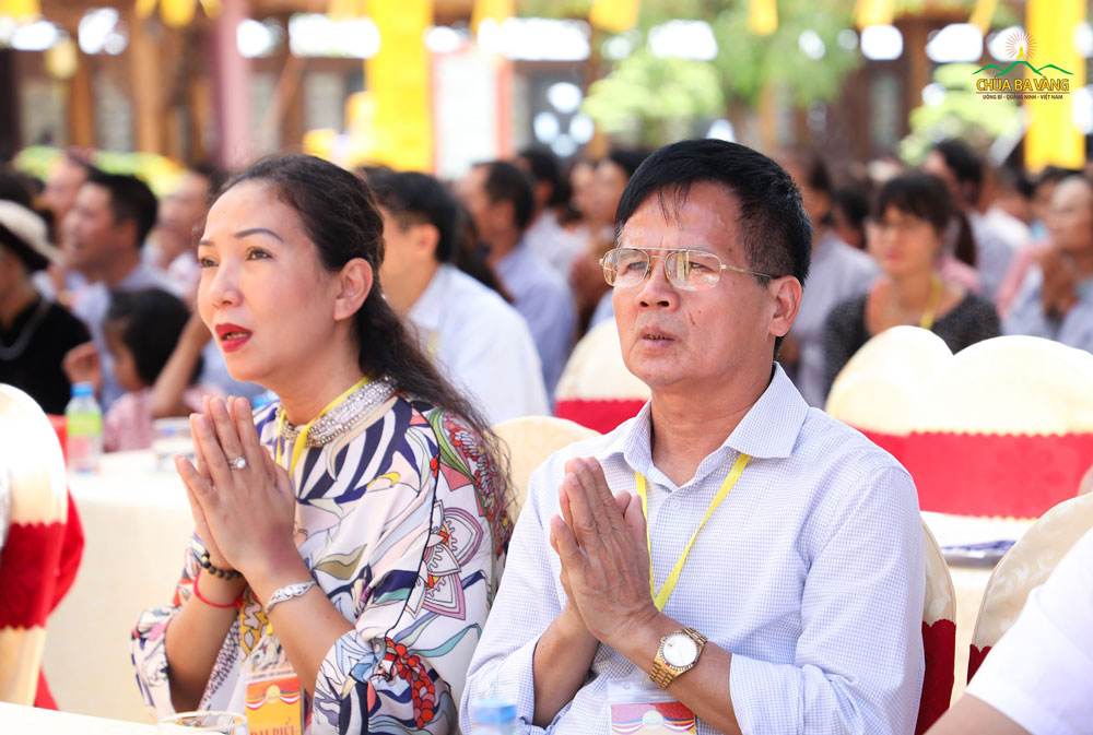 Ông Ngô Văn Sơn - Phó trưởng ban tôn giáo tỉnh Quảng Ninh tham dự đại lễ