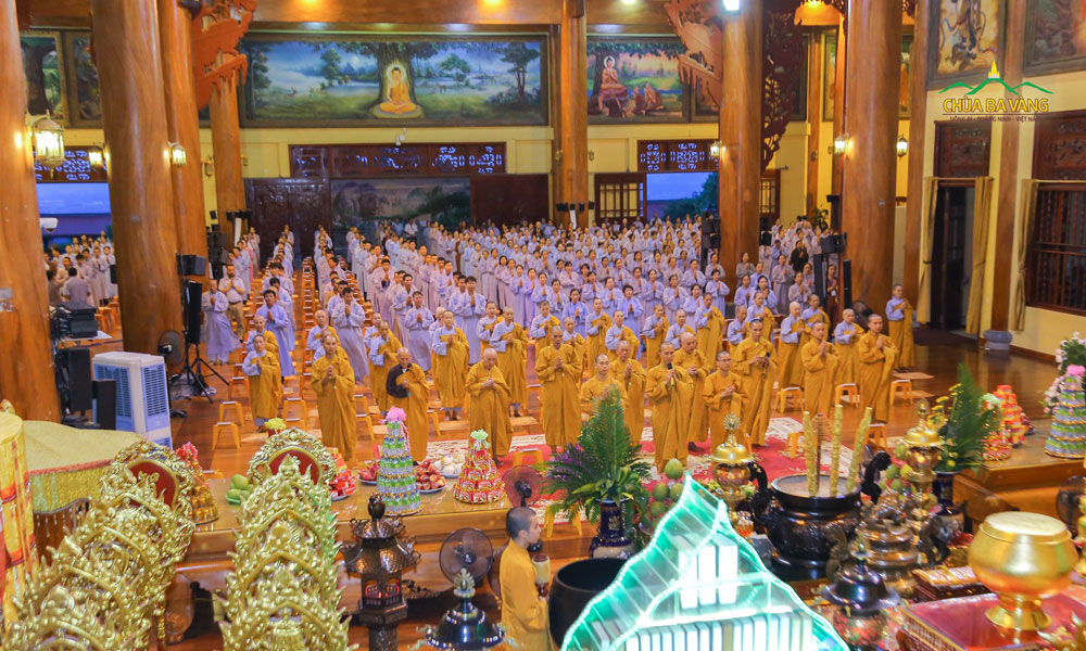 Thời khóa sám hối tại chùa Ba Vàng