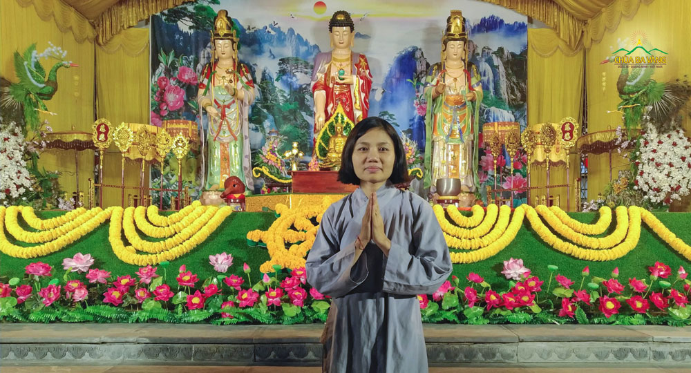 Phật tử Đoàn Thị Hồng Nhung hiện đang sinh hoạt và tu học tại CLB Trúc Thanh - Hà Nôi