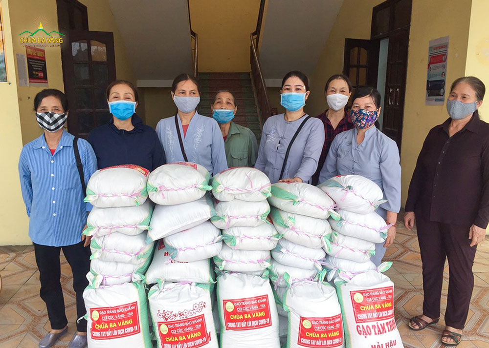 Đạo tràng Bảo Khánh (Đông Triều - Quảng Ninh) tổ chức chương trình từ thiện nhằm chung tay giúp đỡ cho mọi người lúc khó khăn, đặc biệt là những đạo hữu trong đạo tràng