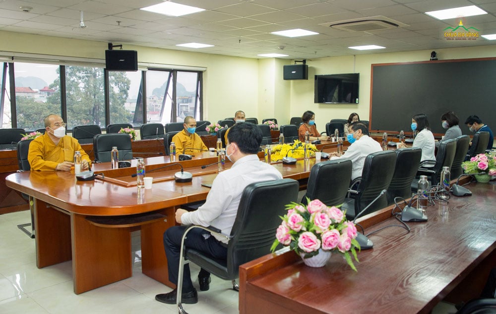 Phát biểu tại Trung tâm Truyền thông tỉnh Quảng Ninh, Sư Phụ Thích Trúc Thái Minh gửi lời tán dương tới Trung tâm Truyền thông tỉnh vì đã giúp cho tất cả mọi người hiểu được sự nguy hiểm của dịch bệnh để từ đó nâng cao ý thức, phòng chống dịch COVID-19