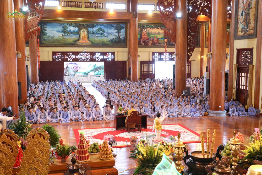Các Phật tử, nhân dân thập phương về chùa tu học, làm thiện phận sự công đức để kết duyên với Tam Bảo, với chính Pháp Phật  