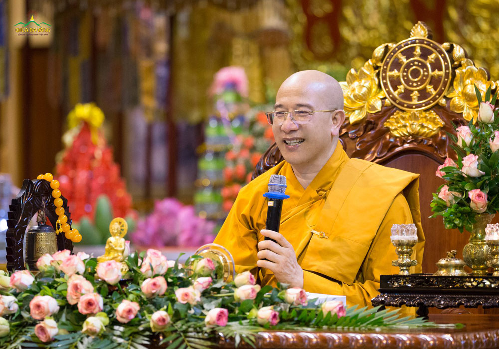 Sư Phụ Thích Trúc Thái Minh trả lời vấn đáp về Tết Đoan Ngọ trong buổi giảng Pháp “Cột buồm chánh niệm tỉnh giác”
