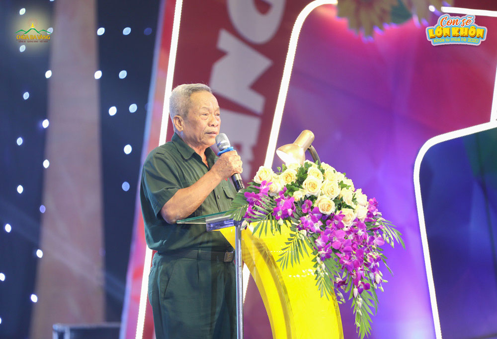 Ông Nguyễn Hữu Nguyên – Cơ quan Tổ chức - Nội vụ thành phố Uông Bí phát biểu tại buổi lễ