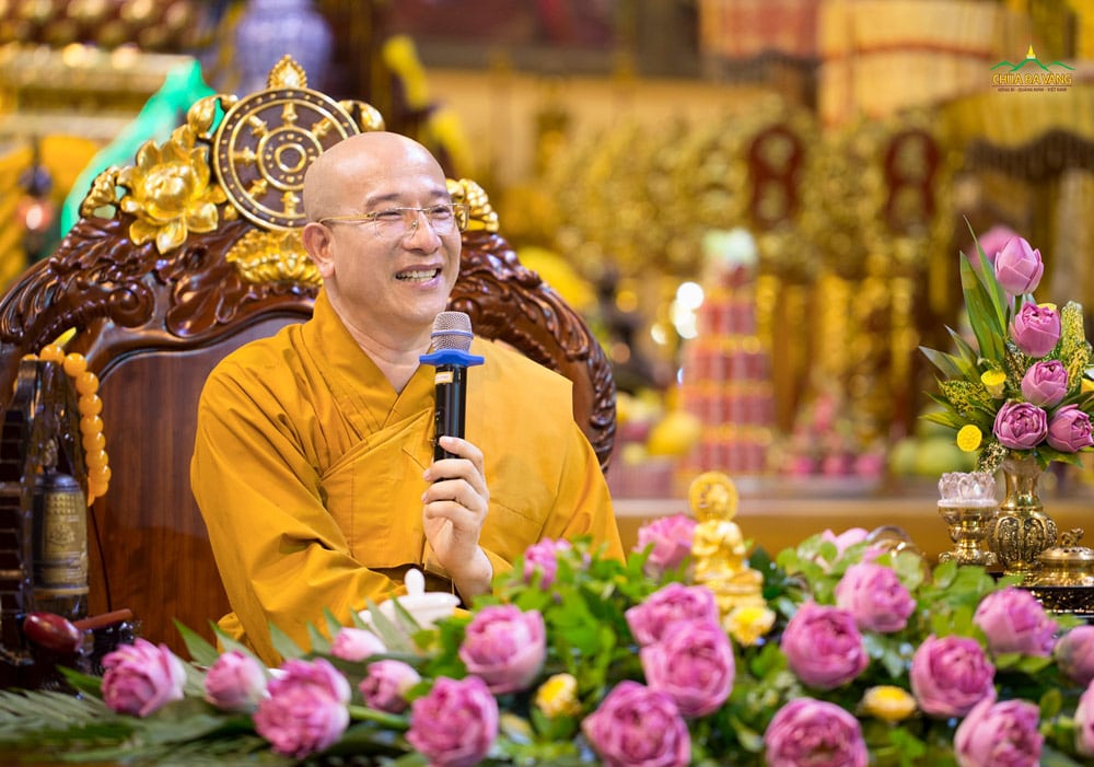 Sư Phụ Thích Trúc Thái Minh đã chia sẻ hai sắc thái đầu tiên khi phát Tâm Bồ đề là tâm chính và tâm tà