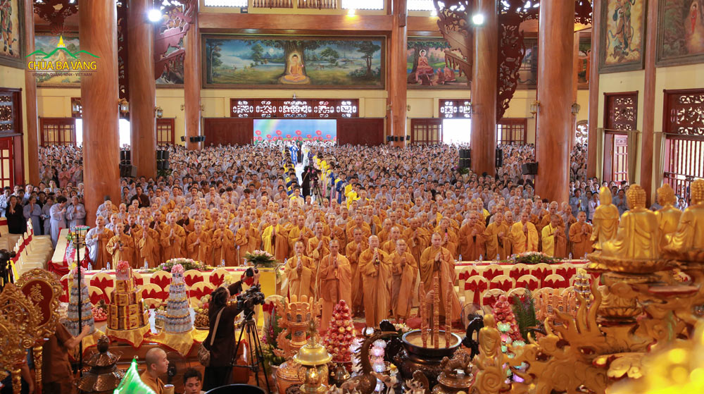 Đại lễ phát Bồ đề tâm là ngày lễ truyền thống của chùa Ba Vàng (ảnh năm 2019)