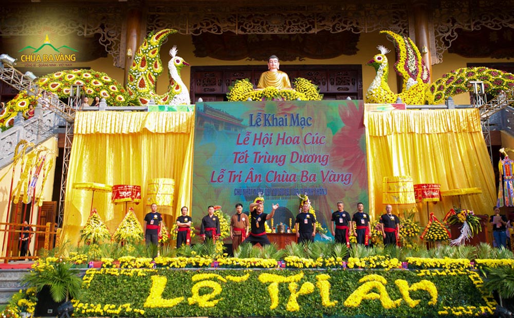 Lễ hội Hoa Cúc 2016 được tổ chức tại chùa Ba Vàng nhân dịp Tết Trùng Cửu 09/9 âm lịch